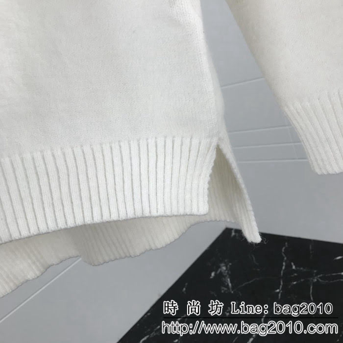 FENDI芬迪 18ss秋冬新款 羊毛混紡 撞色高領毛衣 胸口刺繡新logo 明星同款 寬鬆版型 男女同款 ydi2318